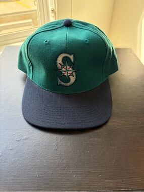 Seattle Mariners Two-Tone Green and Navy S Logo Baseball Cap